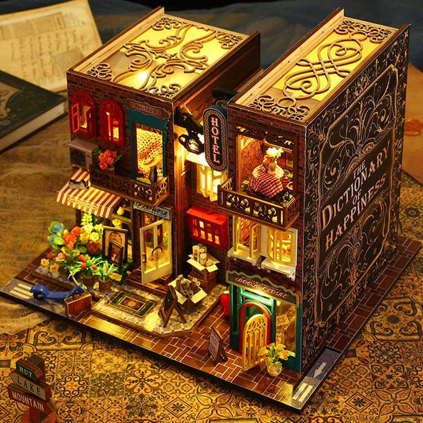 Scarbrough Hotel DIY Miniature House